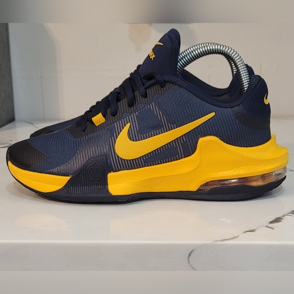 Nike Air Max Impact 4 Wmns 7 Youth 5.5 Gently Used Fast Shipper - Picture 3 of 10